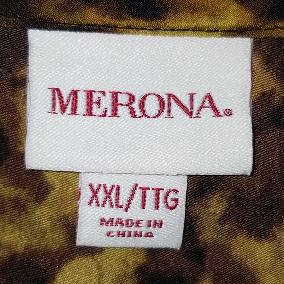 Women Blouse - Picture 4 of 6